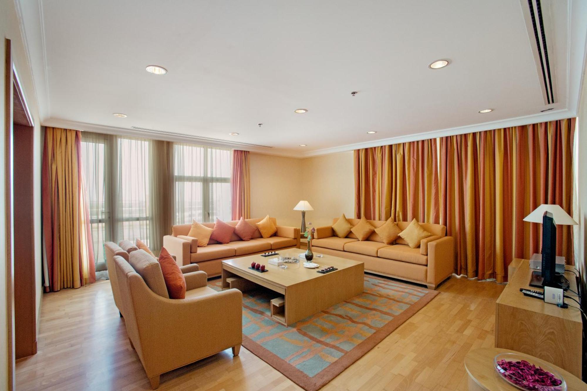 คอปทอร์น อัล จาห์รา โฮเต็ล แอนด์ รีสอร์ต Hotel Kuwait City ภายนอก รูปภาพ
