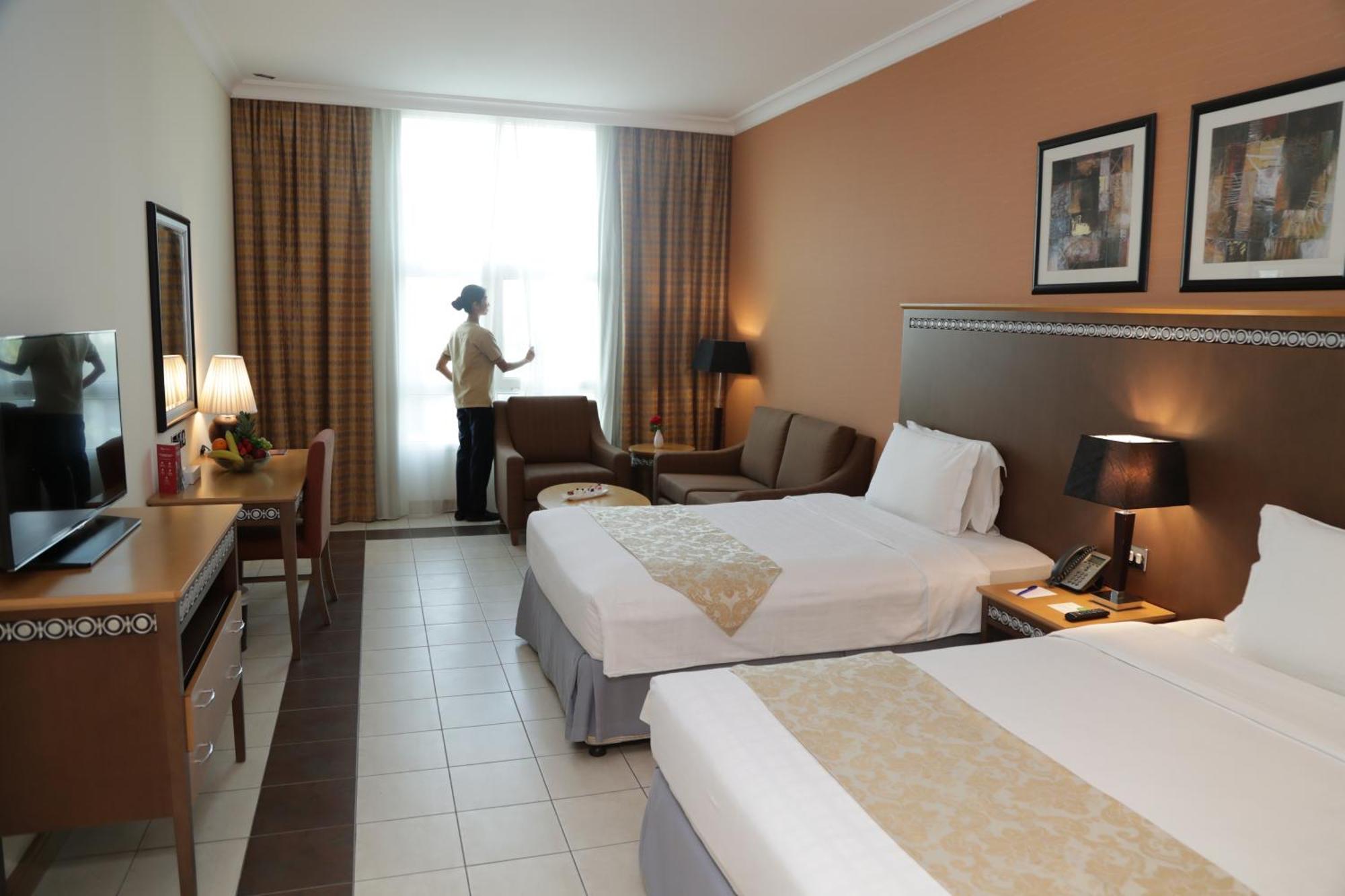 คอปทอร์น อัล จาห์รา โฮเต็ล แอนด์ รีสอร์ต Hotel Kuwait City ภายนอก รูปภาพ