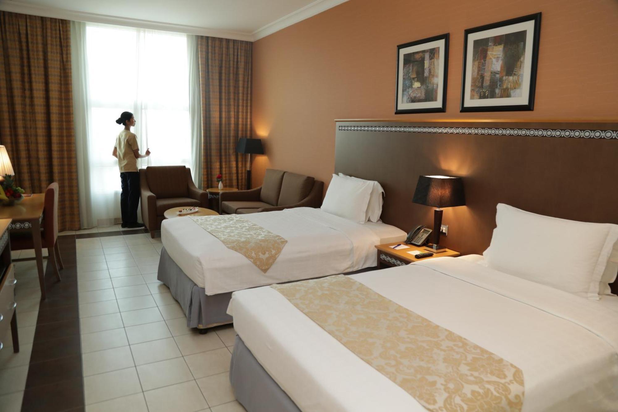 คอปทอร์น อัล จาห์รา โฮเต็ล แอนด์ รีสอร์ต Hotel Kuwait City ภายนอก รูปภาพ